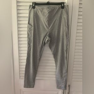 Danskin leggings w/pockets